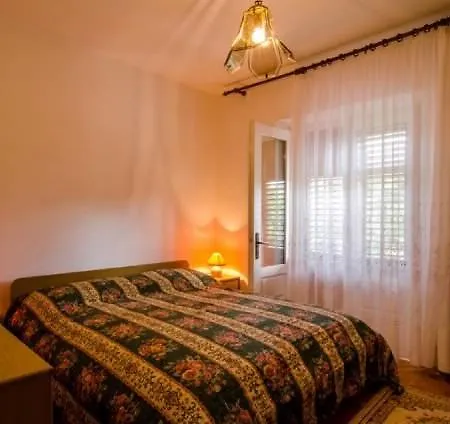 Apartment Apartments Mak